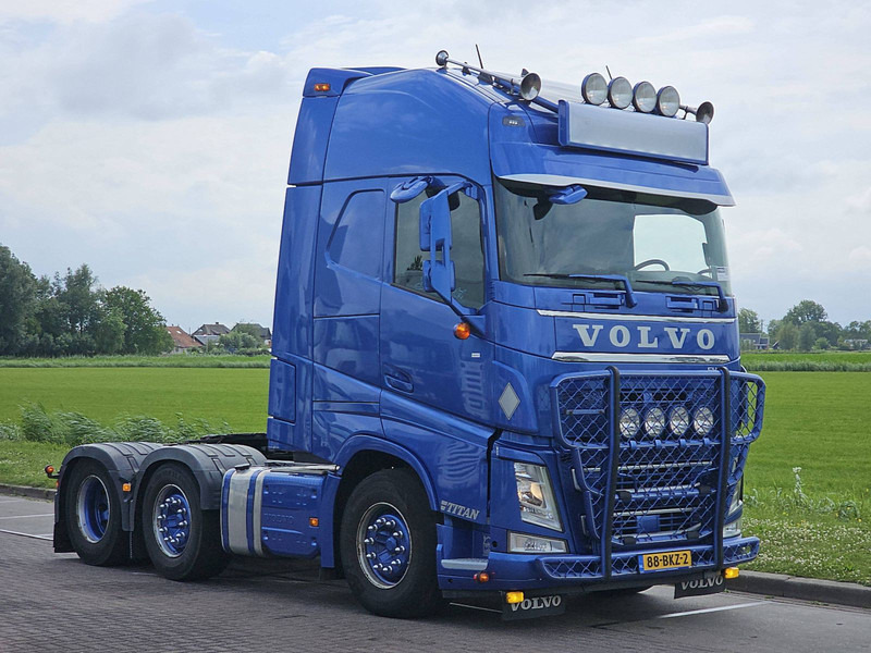 Volvo FH 460 XL 6X2 SPECIAL SHOW - شاحنة جرار: صور 5 Volvo FH 460 XL 6X2 SPECIAL SHOW - شاحنة جرار: صور 5