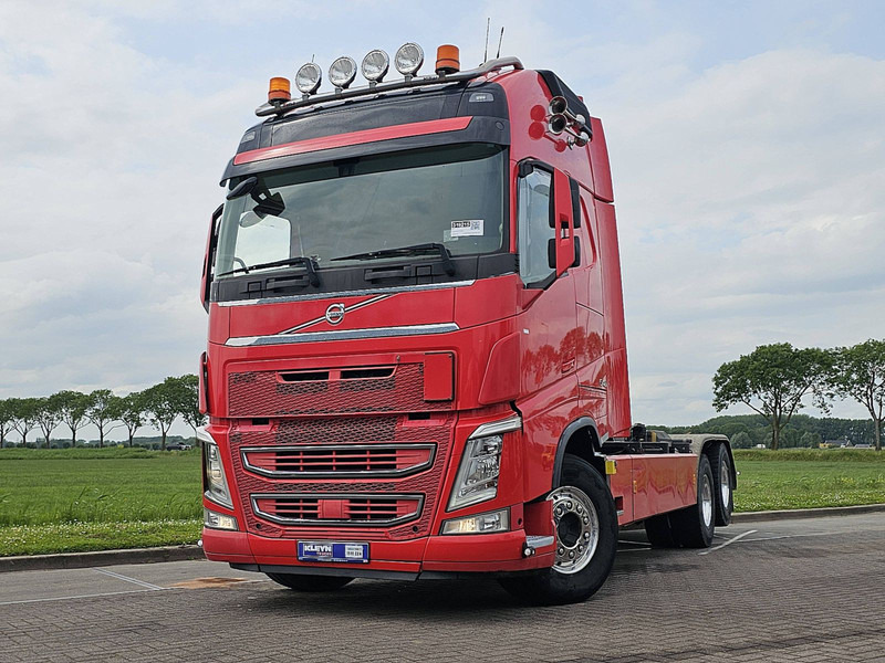 Volvo FH 540 6X4 LIFTING BOOGIE - شاحنة ذات الخطاف: صور 1 Volvo FH 540 6X4 LIFTING BOOGIE - شاحنة ذات الخطاف: صور 1