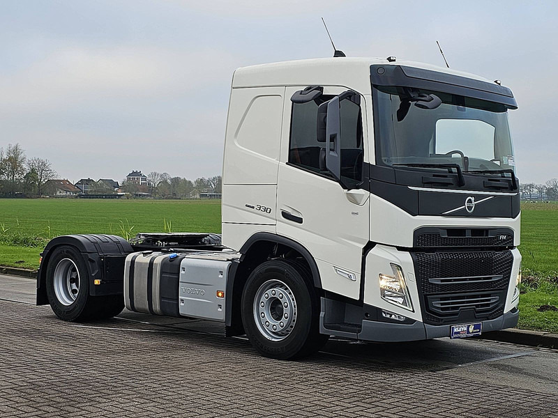 Volvo FM 330 3000 KM LIKE NEW!! - شاحنة جرار: صور 5 Volvo FM 330 3000 KM LIKE NEW!! - شاحنة جرار: صور 5