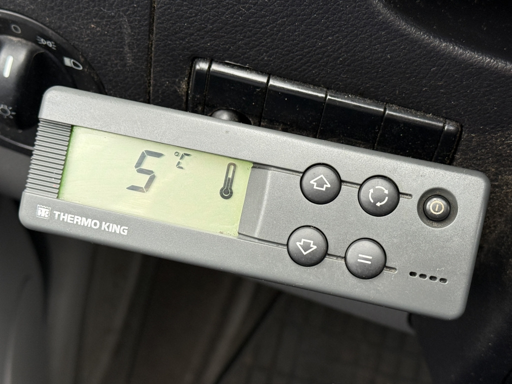 Mercedes-Benz Sprinter 513 CDI ThermoKing V-200 Rohrbahnen 516 - الشاحنات الصغيرة المبردة: صور 2 Mercedes-Benz Sprinter 513 CDI ThermoKing V-200 Rohrbahnen 516 - الشاحنات الصغيرة المبردة: صور 2