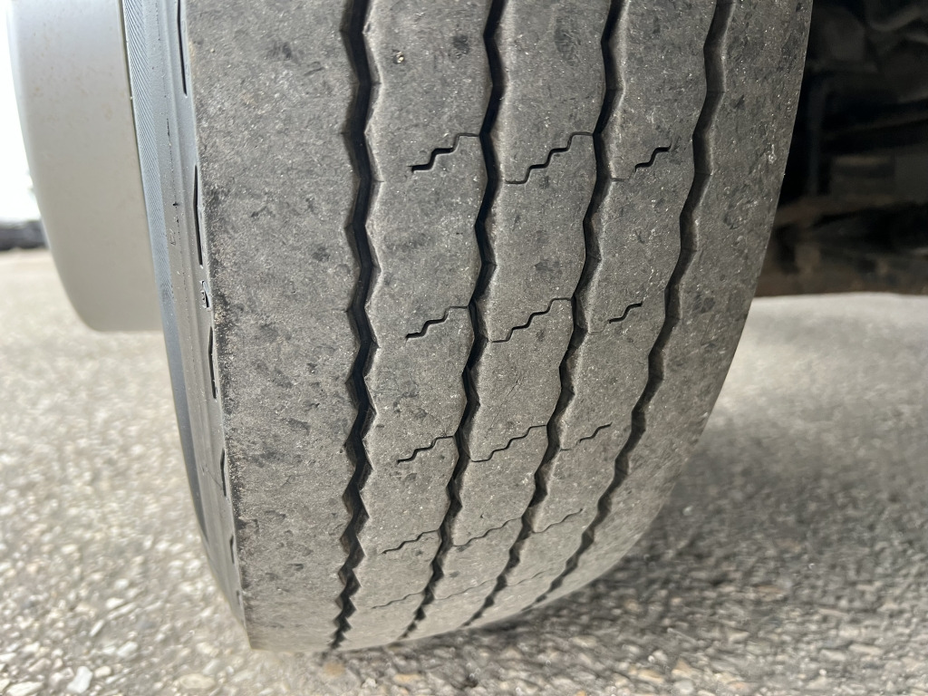 Mitsubishi Fuso Canter 9C18 5,8m Euro6d Klimaaut. Tempomat - الشاسيه شاحنة: صور 3 Mitsubishi Fuso Canter 9C18 5,8m Euro6d Klimaaut. Tempomat - الشاسيه شاحنة: صور 3