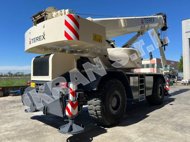 Terex Quadstar 1075L - رافعة الطرق الوعرة: صور 3 Terex Quadstar 1075L - رافعة الطرق الوعرة: صور 3