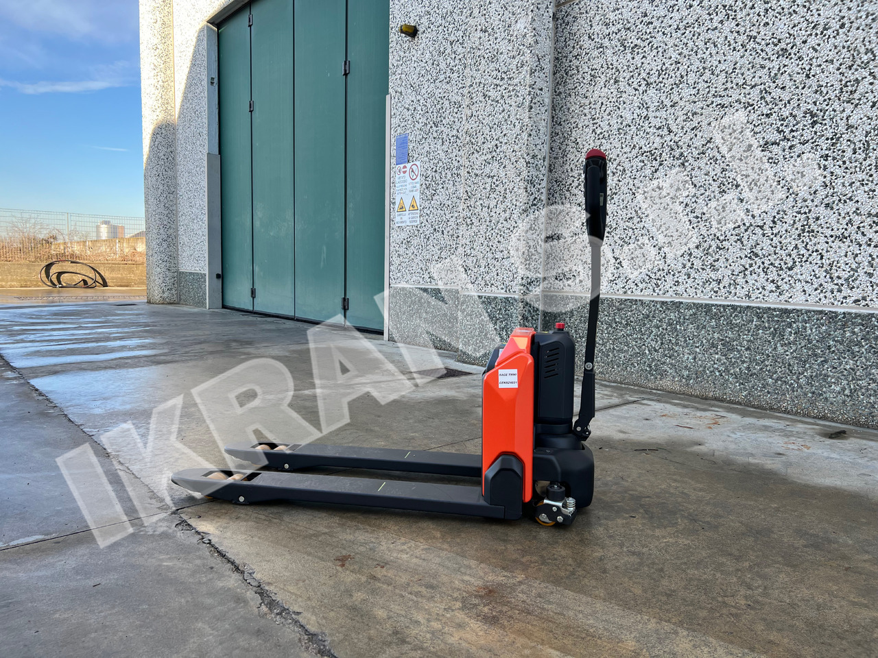 Toyota BT Tyro LHE130 - معدات الرفع منخفض المستوى: صور 4 Toyota BT Tyro LHE130 - معدات الرفع منخفض المستوى: صور 4