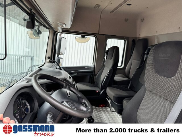 DAF XF 410 FA 4x2, Fahrschule, 2x AHK, 6 Sitze - شاحنات مسطحة: صور 3 DAF XF 410 FA 4x2, Fahrschule, 2x AHK, 6 Sitze - شاحنات مسطحة: صور 3
