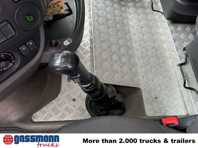 DAF XF 410 FA 4x2, Fahrschule, 2x AHK, 6 Sitze - شاحنات مسطحة: صور 5 DAF XF 410 FA 4x2, Fahrschule, 2x AHK, 6 Sitze - شاحنات مسطحة: صور 5