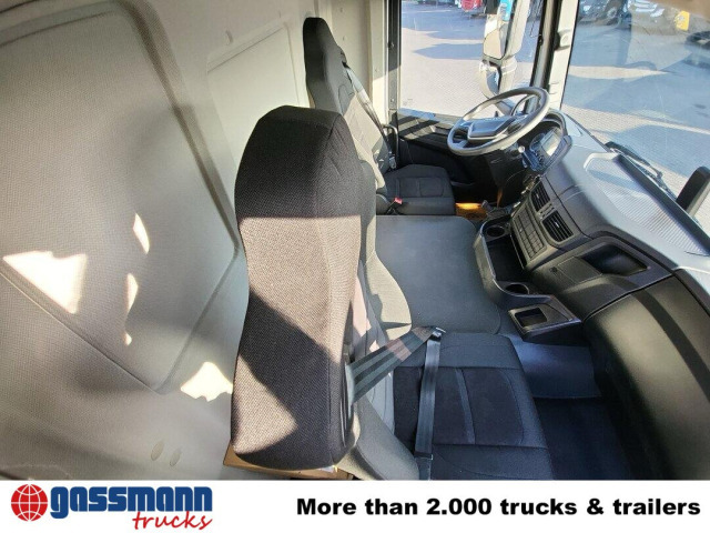 Iveco T-Way 360 6x6 - شاحنة ذات الخطاف: صور 4 Iveco T-Way 360 6x6 - شاحنة ذات الخطاف: صور 4
