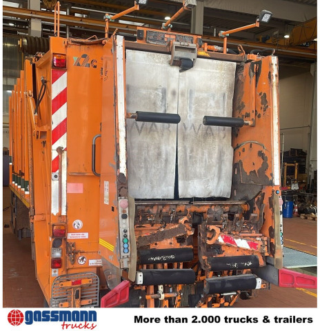 M21X2C mit Zöller Schüttung - شاحنة ذات الخطاف: صور 2 M21X2C mit Zöller Schüttung - شاحنة ذات الخطاف: صور 2