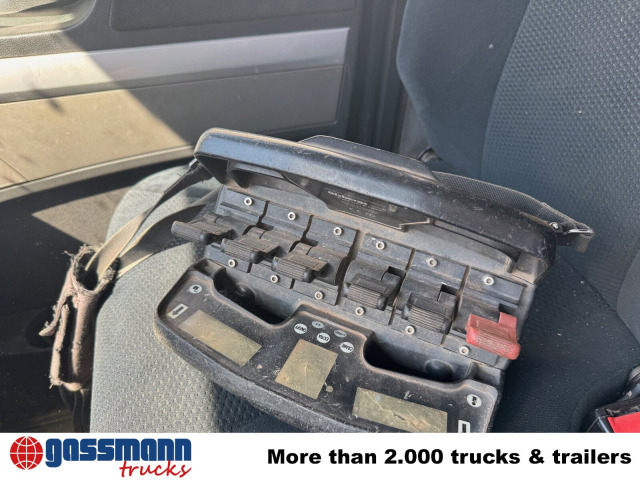 MAN TGS 26.360 6x2-4 BL, 2-Seiten-Kipper, Heckkran - قلابات, شاحنة كرين: صور 3 MAN TGS 26.360 6x2-4 BL, 2-Seiten-Kipper, Heckkran - قلابات, شاحنة كرين: صور 3