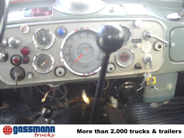 Magirus Deutz MAGIRUS URANUS 250D22 KW 16 Feuerwehr Kranwagen - المطافئ, شاحنة كرين: صور 3 Magirus Deutz MAGIRUS URANUS 250D22 KW 16 Feuerwehr Kranwagen - المطافئ, شاحنة كرين: صور 3