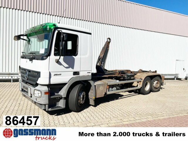 Mercedes-Benz Actros 2541 L 6x2/48 Retarder, Lenk-/Liftachse - شاحنة ذات الخطاف: صور 1 Mercedes-Benz Actros 2541 L 6x2/48 Retarder, Lenk-/Liftachse - شاحنة ذات الخطاف: صور 1