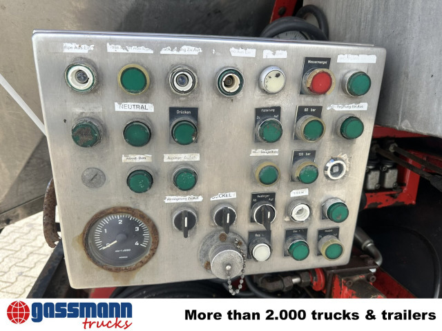 Mercedes-Benz Actros 2635 6x4, Kutschke Saug- und Spülwagen - سياره كنس شوارع: صور 3 Mercedes-Benz Actros 2635 6x4, Kutschke Saug- und Spülwagen - سياره كنس شوارع: صور 3