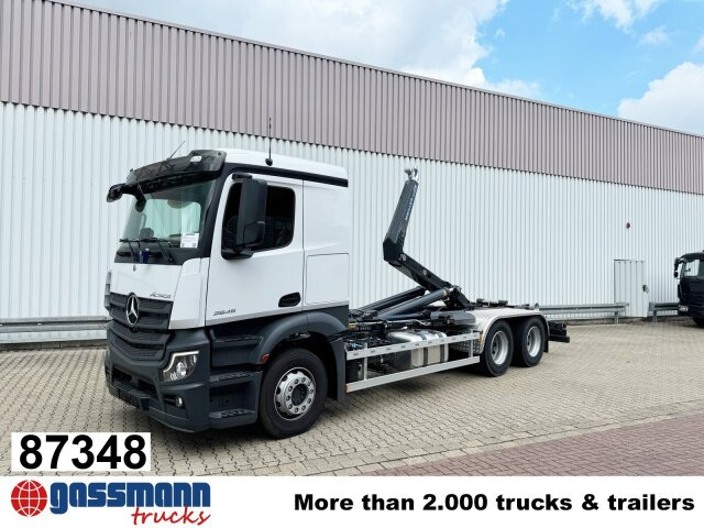 Mercedes-Benz Actros 2645 L 6x4, MultimediaCockpit, - شاحنة ذات الخطاف: صور 1 Mercedes-Benz Actros 2645 L 6x4, MultimediaCockpit, - شاحنة ذات الخطاف: صور 1