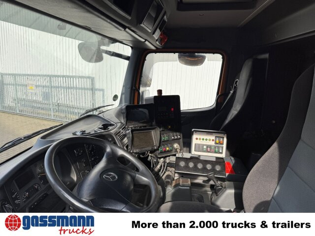 Mercedes-Benz Axor 1829 4x2, Zweiweg Z200, Kehrmaschine Faun - شاحنة: صور 5 Mercedes-Benz Axor 1829 4x2, Zweiweg Z200, Kehrmaschine Faun - شاحنة: صور 5