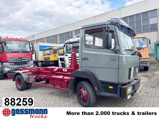Mercedes-Benz LK 814 4x2, 6-Zylinder, City-Abroller - شاحنة ذات الخطاف: صور 1 Mercedes-Benz LK 814 4x2, 6-Zylinder, City-Abroller - شاحنة ذات الخطاف: صور 1