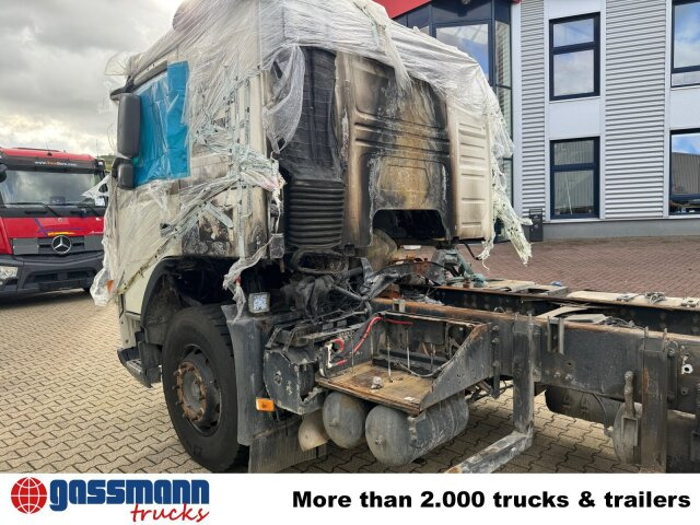 Volvo FM 380 6x4 R mit Brandschaden - قلابات: صور 2 Volvo FM 380 6x4 R mit Brandschaden - قلابات: صور 2
