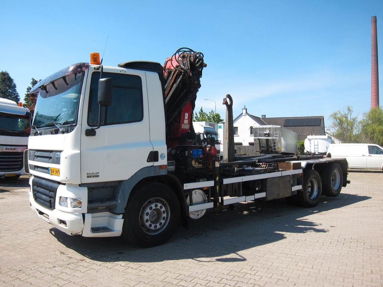 DAF CF 85 480 6x2 HMF 2220 3xhydr Remote Manual E3 - شاحنة ذات الخطاف, شاحنة كرين: صور 3 DAF CF 85 480 6x2 HMF 2220 3xhydr Remote Manual E3 - شاحنة ذات الخطاف, شاحنة كرين: صور 3