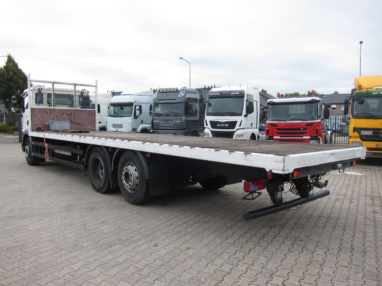 MAN TGM 26 340 6X2*4 BL Plateau Manual - شاحنات مسطحة: صور 3 MAN TGM 26 340 6X2*4 BL Plateau Manual - شاحنات مسطحة: صور 3