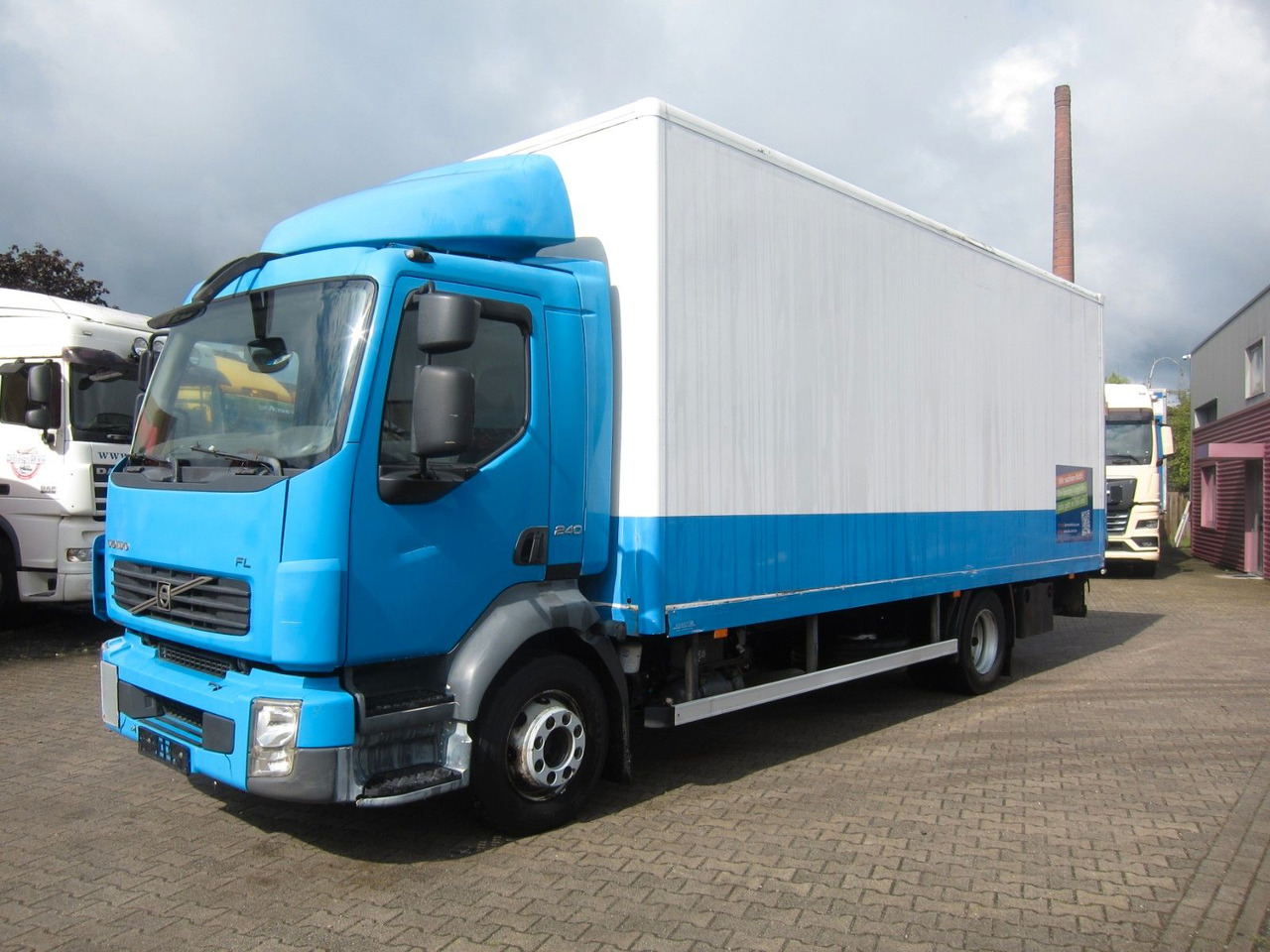 Volvo FL 240 12T Koffer KBW Manual - بصندوق مغلق شاحنة: صور 2 Volvo FL 240 12T Koffer KBW Manual - بصندوق مغلق شاحنة: صور 2