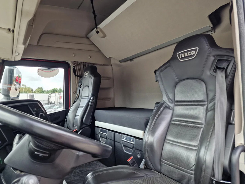 شاحنة جرار Iveco S-WAY 570 6x2 - Retarder - Full air - 3.20 WB - Navi: صور 10