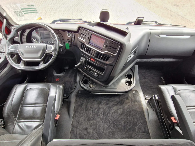 شاحنة جرار Iveco S-WAY 570 6x2 - Retarder - Full air - 3.20 WB - Navi: صور 20