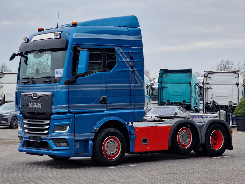 MAN TGX 26.510 6x2 XLX - Full spoiler - Led - Navi - Sliding 5th wheel - شاحنة جرار: صور 3 MAN TGX 26.510 6x2 XLX - Full spoiler - Led - Navi - Sliding 5th wheel - شاحنة جرار: صور 3