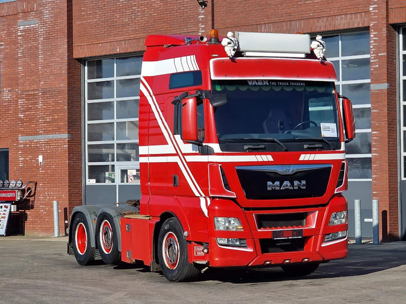 MAN TGX 26.560 XXL 6x2/4 - Custom interior - Steering axle - Euro 6 - AS Tronic - شاحنة جرار: صور 1 MAN TGX 26.560 XXL 6x2/4 - Custom interior - Steering axle - Euro 6 - AS Tronic - شاحنة جرار: صور 1