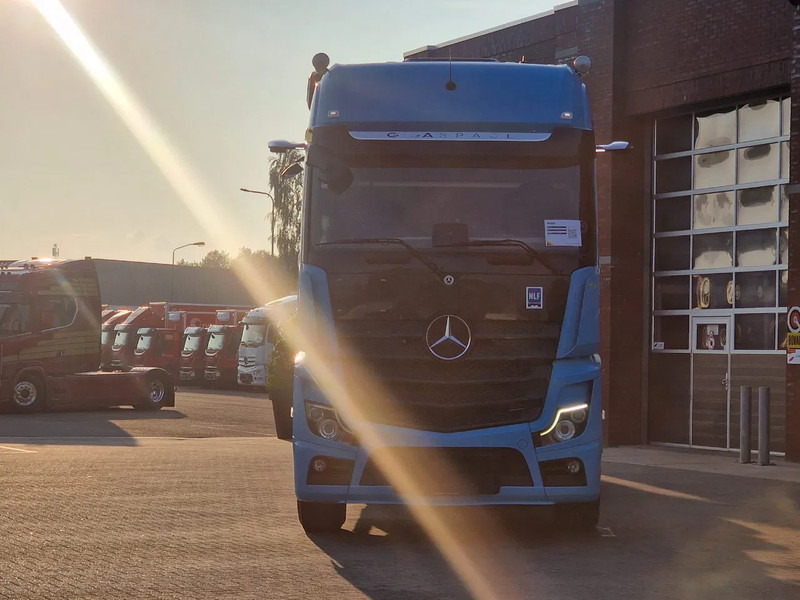 Mercedes-Benz Actros 2553 6x2 - BDF - Retarder - 4.90 WB - Loadlift - Full air - شاحنات الحاويات/ جسم علوي قابل للتغيير شاحنة: صور 2 Mercedes-Benz Actros 2553 6x2 - BDF - Retarder - 4.90 WB - Loadlift - Full air - شاحنات الحاويات/ جسم علوي قابل للتغيير شاحنة: صور 2