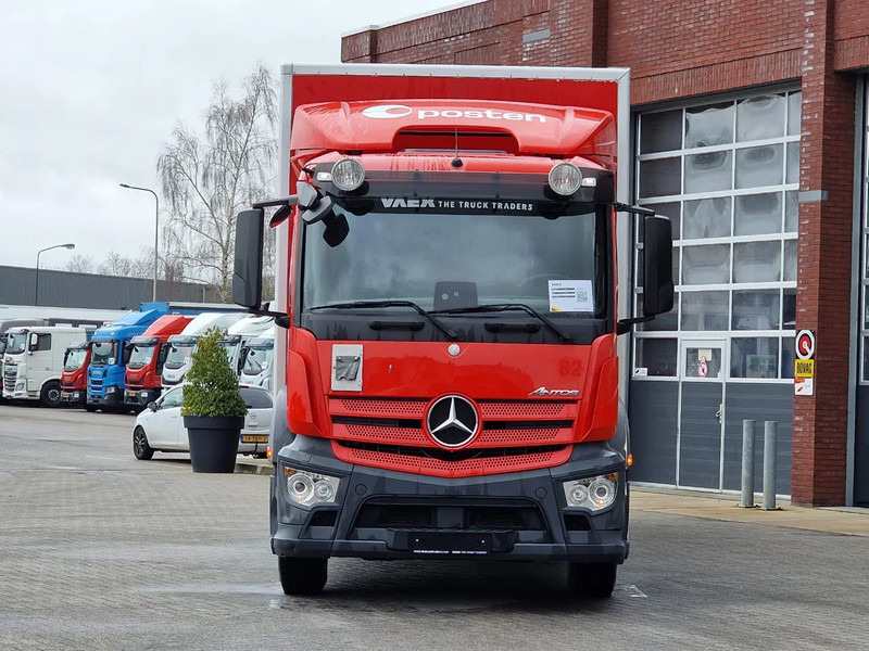 Mercedes-Benz Antos 1827 4x2 - Ekeri Box with sidedoors - Loadlift - Full air - 5.50 WB - Euro 6 - بصندوق مغلق شاحنة: صور 3 Mercedes-Benz Antos 1827 4x2 - Ekeri Box with sidedoors - Loadlift - Full air - 5.50 WB - Euro 6 - بصندوق مغلق شاحنة: صور 3