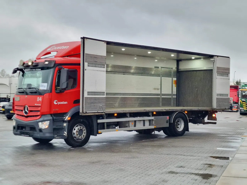 Mercedes-Benz Antos 1827 4x2 - Ekeri Box with sidedoors - Loadlift - Full air - 5.50 WB - Euro 6 - بصندوق مغلق شاحنة: صور 4 Mercedes-Benz Antos 1827 4x2 - Ekeri Box with sidedoors - Loadlift - Full air - 5.50 WB - Euro 6 - بصندوق مغلق شاحنة: صور 4