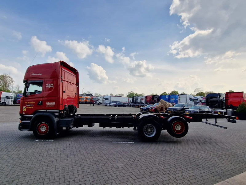 Scania R730 Topline 6x2*4 - Retarder - King of the Road - Night clima - Steering axle - Leather - الشاسيه شاحنة: صور 4 Scania R730 Topline 6x2*4 - Retarder - King of the Road - Night clima - Steering axle - Leather - الشاسيه شاحنة: صور 4