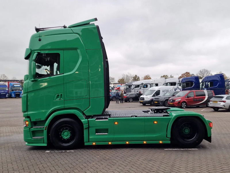 Scania S460 Highline 4x2 - NEW - Full spec - Custom exterior - Full air - Retarder - Show truck - شاحنة جرار: صور 5 Scania S460 Highline 4x2 - NEW - Full spec - Custom exterior - Full air - Retarder - Show truck - شاحنة جرار: صور 5