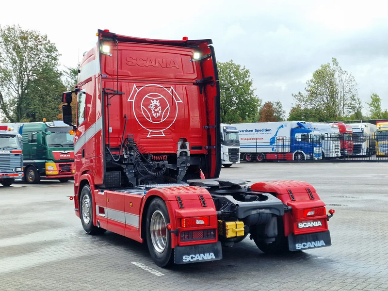 شاحنة جرار Scania S500 NGS Highline 4x2 - Retarder - Night clima - 2x tank - Full spoiler - Led: صور 6