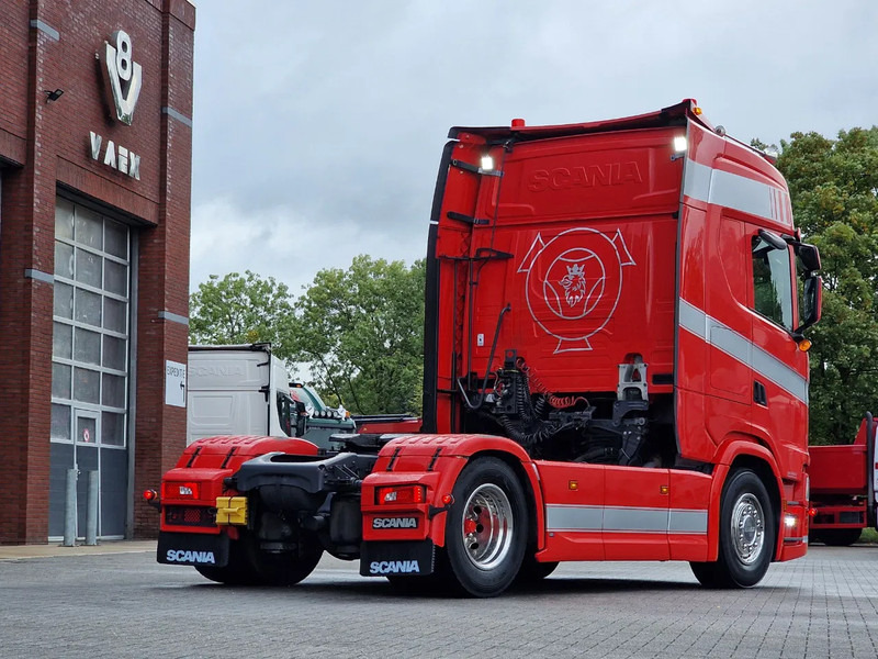شاحنة جرار Scania S500 NGS Highline 4x2 - Retarder - Night clima - 2x tank - Full spoiler - Led: صور 8