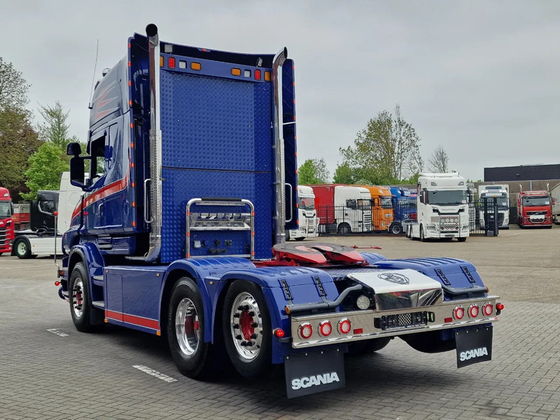 Scania T580 V8 Topline 6x2 - Original Scania Hauber / Torpedo - Manual gearbox - Show truck - Retarder - شاحنة جرار: صور 5 Scania T580 V8 Topline 6x2 - Original Scania Hauber / Torpedo - Manual gearbox - Show truck - Retarder - شاحنة جرار: صور 5
