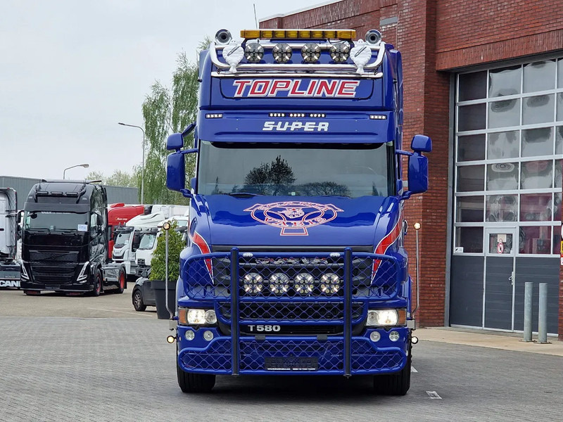 Scania T580 V8 Topline 6x2 - Original Scania Hauber / Torpedo - Manual gearbox - Show truck - Retarder - شاحنة جرار: صور 2 Scania T580 V8 Topline 6x2 - Original Scania Hauber / Torpedo - Manual gearbox - Show truck - Retarder - شاحنة جرار: صور 2