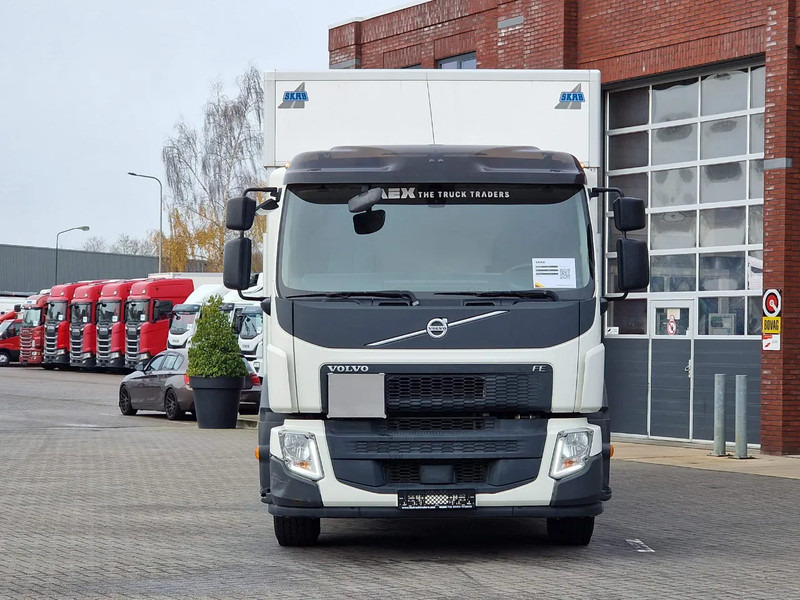 Volvo FE 280 4x2 - Closed box with Adjustable height - Loadlift - Full air - Euro 6 - 550 WB - بصندوق مغلق شاحنة: صور 3 Volvo FE 280 4x2 - Closed box with Adjustable height - Loadlift - Full air - Euro 6 - 550 WB - بصندوق مغلق شاحنة: صور 3