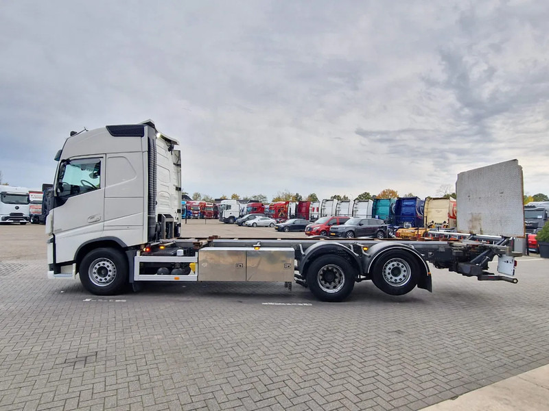 Volvo FH 13.540 Globetrotter 6x2 - BDF - Loadlift - Full air - I parkcool - 4.80 WB - شاحنات الحاويات/ جسم علوي قابل للتغيير شاحنة: صور 4 Volvo FH 13.540 Globetrotter 6x2 - BDF - Loadlift - Full air - I parkcool - 4.80 WB - شاحنات الحاويات/ جسم علوي قابل للتغيير شاحنة: صور 4