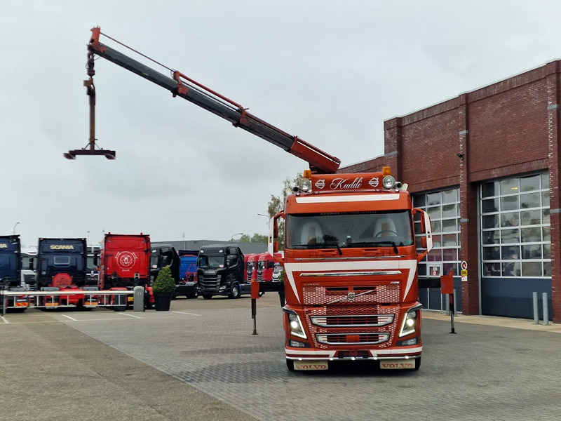 Volvo FH 16.750 8x2*6 - Palfinger PK15002 Crane/Grua - Show truck + Trailer - - شاحنة كرين: صور 2 Volvo FH 16.750 8x2*6 - Palfinger PK15002 Crane/Grua - Show truck + Trailer - - شاحنة كرين: صور 2