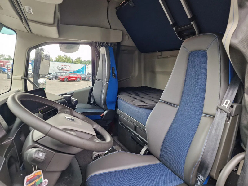 شاحنة جرار Volvo FH 500 XL Aero 4x2 - Full Air - Retarder - I parkcool - 2x tank - NEW: صور 10