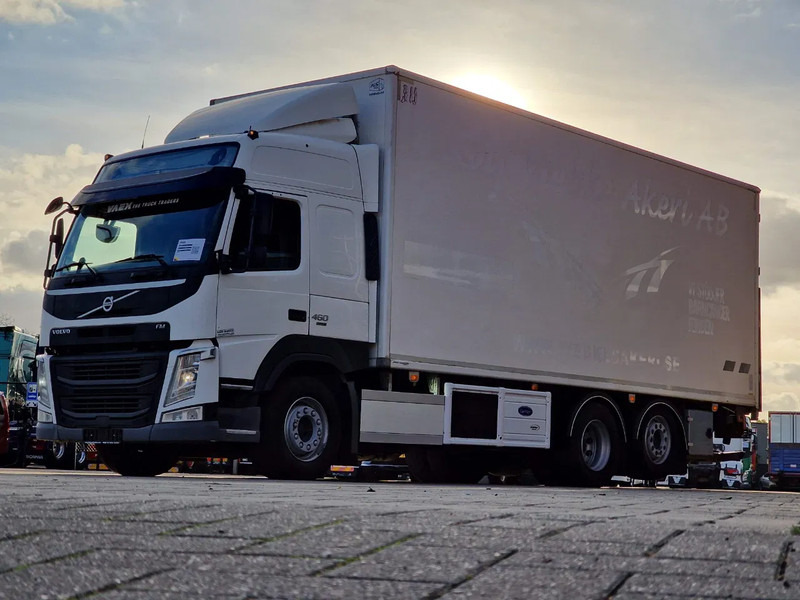 Volvo FM 13.460 Globetrotter 6x2*4 - Frigo Carrier Supra 1150 U MT - Zepro loadlift - Steering axle - متساوي شاحنة: صور 3 Volvo FM 13.460 Globetrotter 6x2*4 - Frigo Carrier Supra 1150 U MT - Zepro loadlift - Steering axle - متساوي شاحنة: صور 3