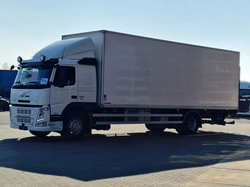 Volvo FM 330 4x2 - Carrier MT 18 Frigo - Loadlift - Full air - Sleepercab - مبردة شاحنة: صور 3 Volvo FM 330 4x2 - Carrier MT 18 Frigo - Loadlift - Full air - Sleepercab - مبردة شاحنة: صور 3
