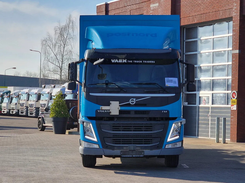 Volvo FM 410 4x2 - Box - Loadlift - Full air - Euro 6 - Box: 7.50 - بصندوق مغلق شاحنة: صور 2 Volvo FM 410 4x2 - Box - Loadlift - Full air - Euro 6 - Box: 7.50 - بصندوق مغلق شاحنة: صور 2