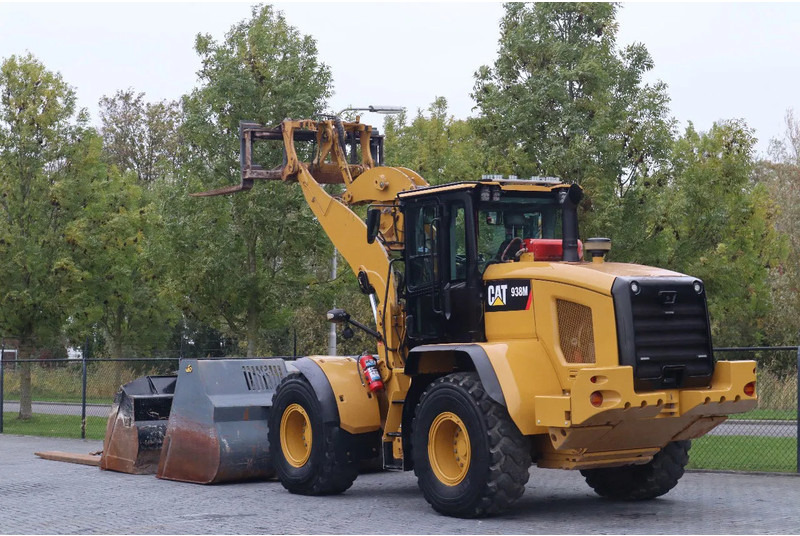 Caterpillar 938 M | 2X BUCKET | JIB | FORKS | BSS | GOOD CONDITION - اللودر بعجل: صور 3 Caterpillar 938 M | 2X BUCKET | JIB | FORKS | BSS | GOOD CONDITION - اللودر بعجل: صور 3