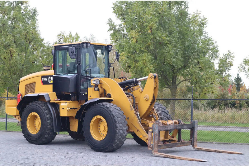 Caterpillar 938 M | 2X BUCKET | JIB | FORKS | BSS | GOOD CONDITION - اللودر بعجل: صور 5 Caterpillar 938 M | 2X BUCKET | JIB | FORKS | BSS | GOOD CONDITION - اللودر بعجل: صور 5