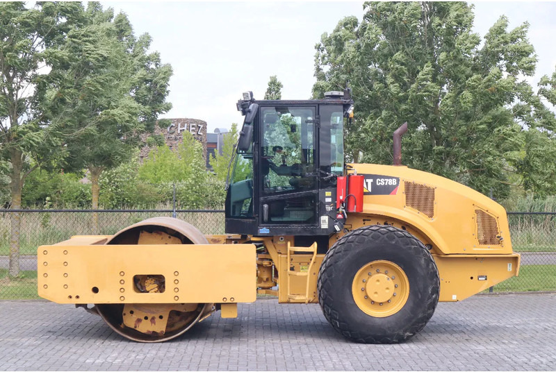 Caterpillar CS78B | TRIMBLE GPS | GOOD CONDITION - مدحلة: صور 1 Caterpillar CS78B | TRIMBLE GPS | GOOD CONDITION - مدحلة: صور 1