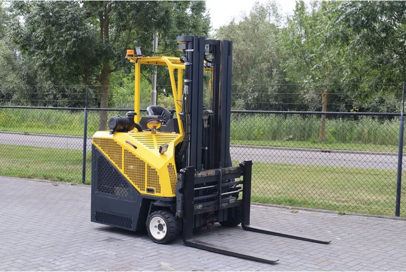 Combilift CB3000 | 2.5 TON | 6 METER | TRIPLEX | SIDESHIFT - شاحنة المناولة رباعية الاتجاهات: صور 5 Combilift CB3000 | 2.5 TON | 6 METER | TRIPLEX | SIDESHIFT - شاحنة المناولة رباعية الاتجاهات: صور 5