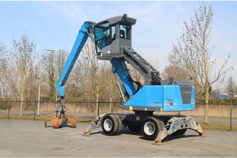 Fuchs MHL 320 | PEEL GRAB | UMSCHLAG | GOOD TIRES - حفارة النقل والشحن: صور 3 Fuchs MHL 320 | PEEL GRAB | UMSCHLAG | GOOD TIRES - حفارة النقل والشحن: صور 3