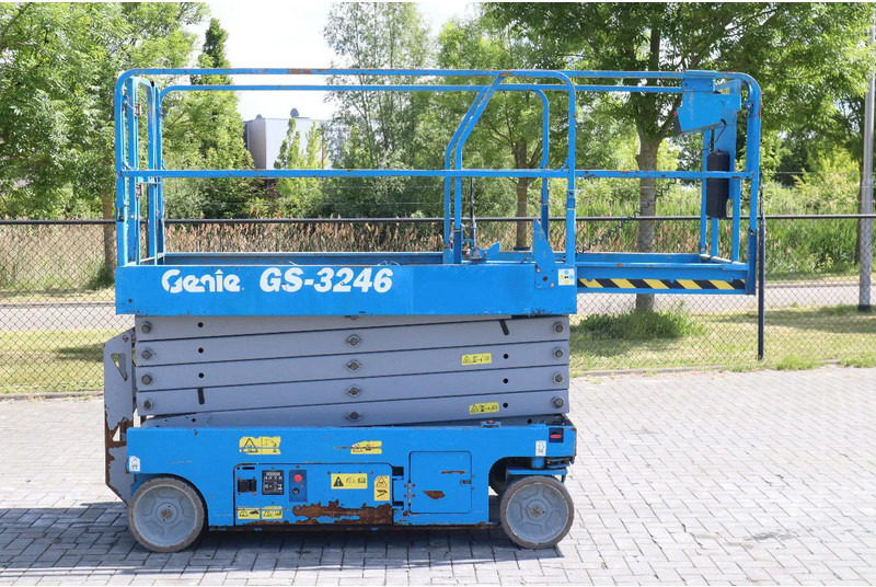 Genie GS-3246 | 12 METER | 318 KG - رافعات مقصية: صور 4 Genie GS-3246 | 12 METER | 318 KG - رافعات مقصية: صور 4