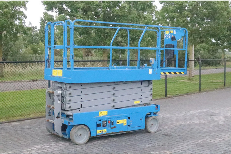 Genie GS-3246 | 12 METER | 318 KG - رافعات مقصية: صور 5 Genie GS-3246 | 12 METER | 318 KG - رافعات مقصية: صور 5