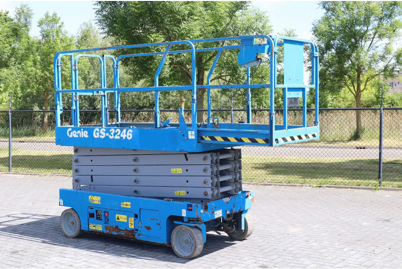 Genie GS-3246 | 12 METER | 318 KG - رافعات مقصية: صور 5 Genie GS-3246 | 12 METER | 318 KG - رافعات مقصية: صور 5